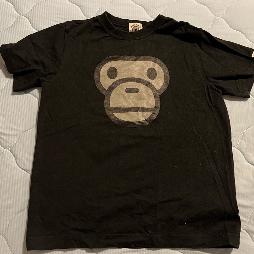 Black Bape Baby Milo face logo shirt